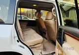Landcruiser 2014 GXR V6 with regular Toyota service  –  Excellent Condition